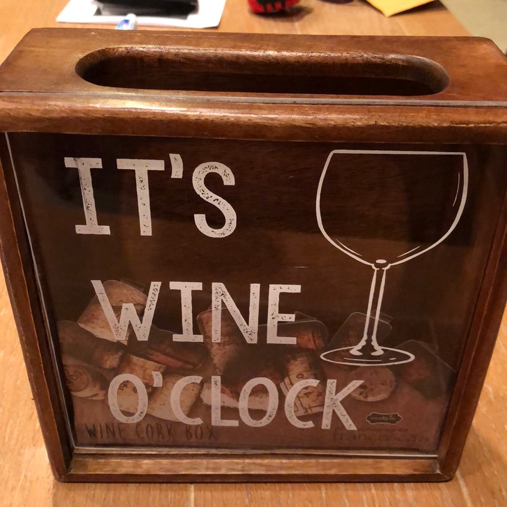 Francesca’s Wine Cork Box(Few scratches on back)